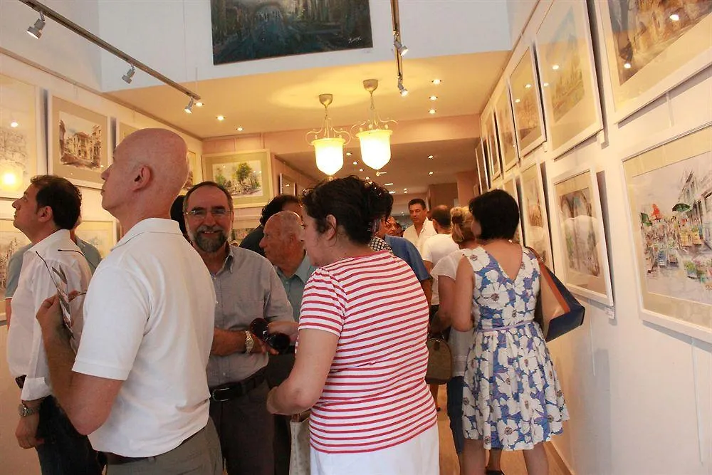 Sun Hall Beach Hotel Apartments Larnaca Aparthotel