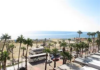 太阳堂海滩酒店公寓 拉纳卡 3*,