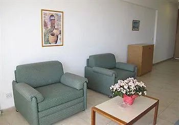 מלון דירות לרנקה Sun Hall Beach Hotel Apartments